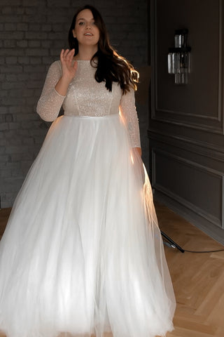 Plus Size Wedding Dress Missuri with Long Sleeves