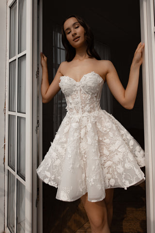 Short Floral Lace Wedding Dress Selkie