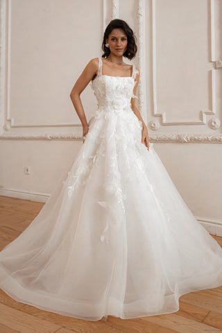 Floral Lace Wedding Dress Chyanne with Detachable Wings