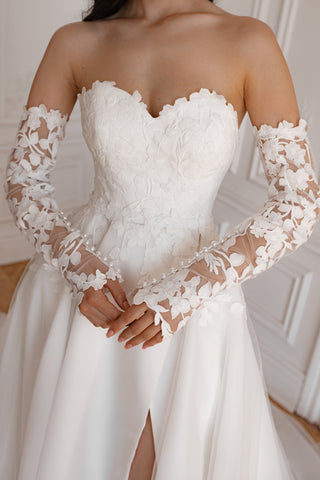 Floral Lace Wedding Dress Lillian with Detachable Sleeves