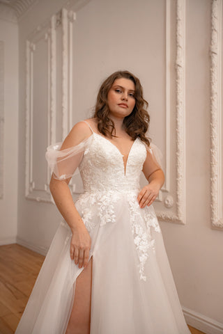 Plus Size Floral Lace Wedding Dress Altsoba