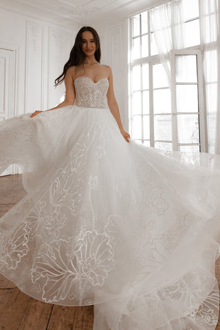 Light Ivory Floral Lace Wedding Dress Blum