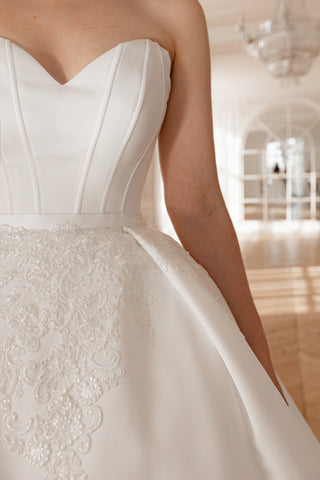 Extra Convertible Wedding Dress Steltella  (Basic dress + bolero + bow + detachable skirt)