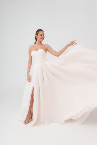 Coral Extra Convertible Wedding Dress Audrey (Basic dress + bolero + bow + detachable train)