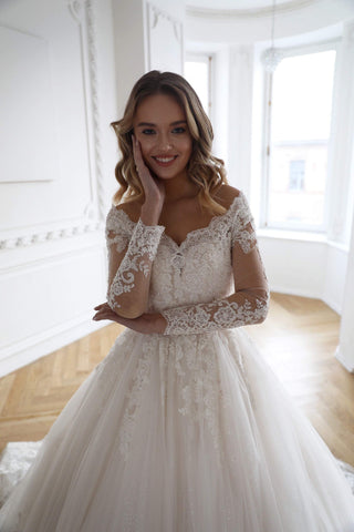 Lace wedding dress Elizabett Deco - oliviabottega