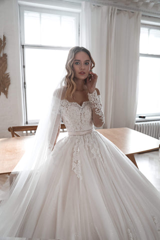 Lace wedding dress Elizabett Deco - oliviabottega