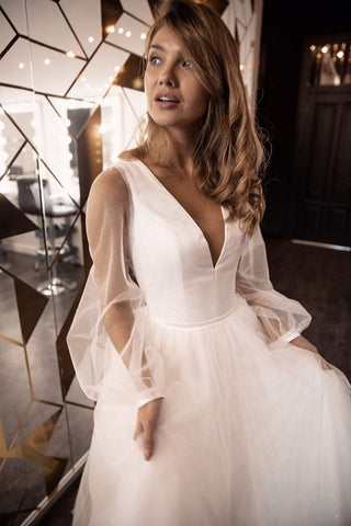 Romantic wedding dress Tveisiya with puffy sleeves - oliviabottega