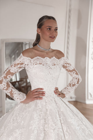 Off-the-Shoulder Lace Ball Gown Nuria - Olivia Bottega